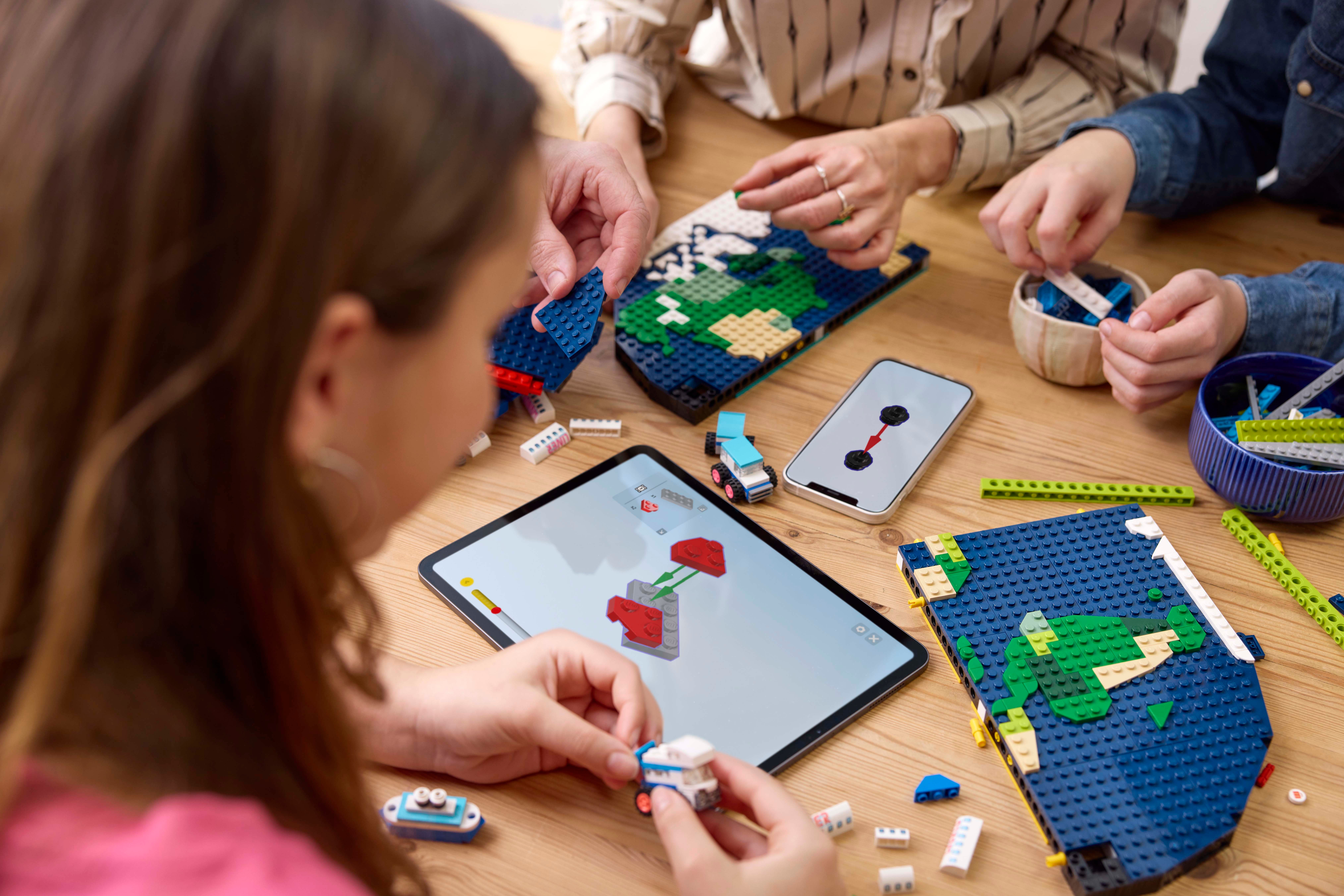 LEGO® Reiseminner. Byggesett med verdenskart 41838