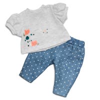 Lillan, jeans og T-skjorte